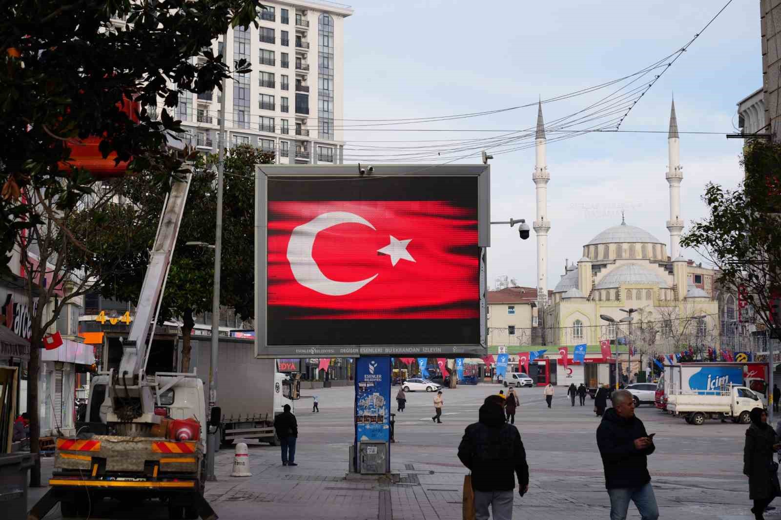 esenler ay yildizli bayraga burundu 4 vzTwbKb8