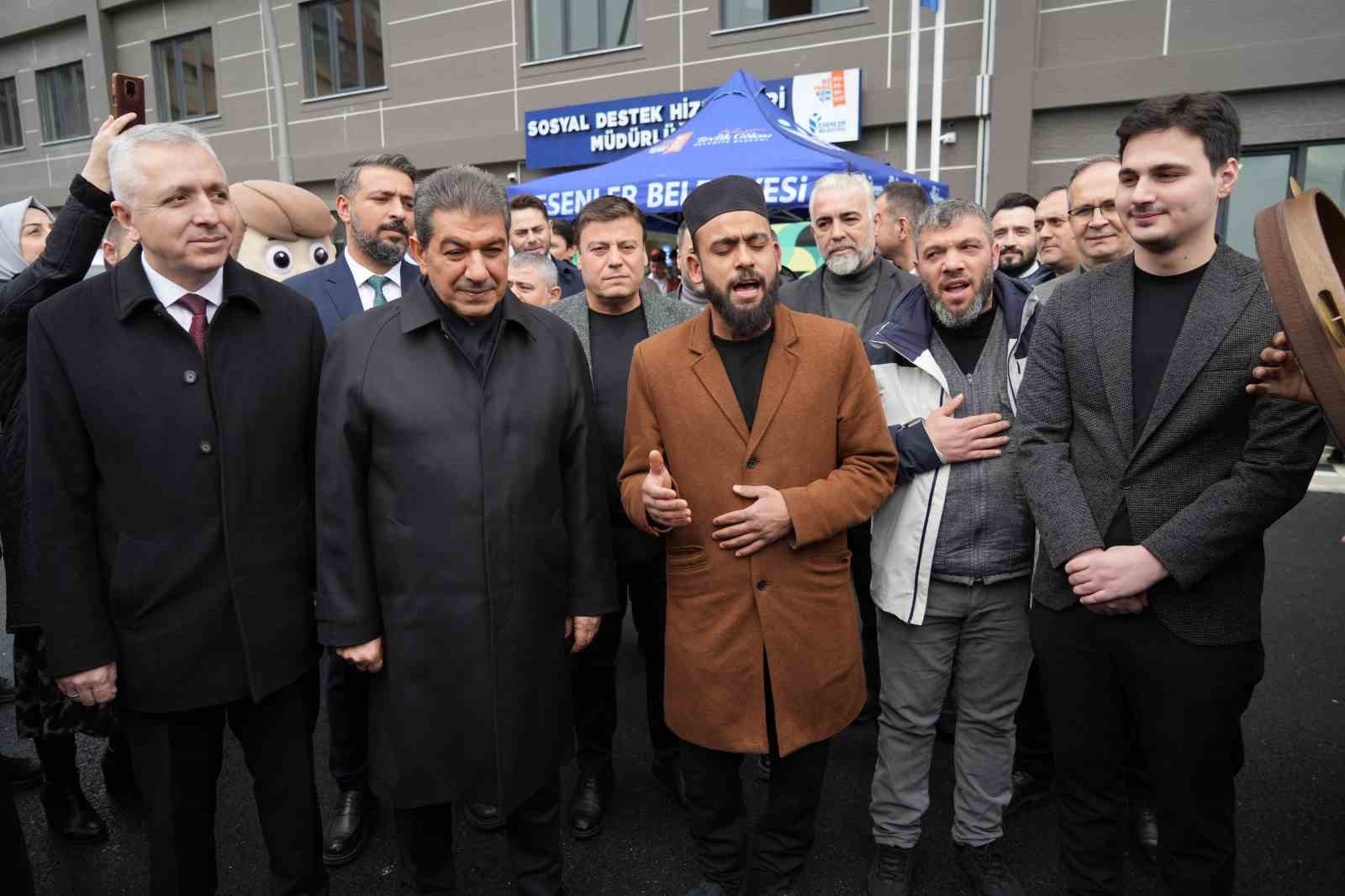 esenler belediye baskani mehmet tevfik goksuya ilahi surprizi 2 vIHNJPhX