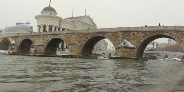 esenler-belediyesi-uskupteki-tas-kopruyu-aydinlatacak-m8b2aHnd.jpg