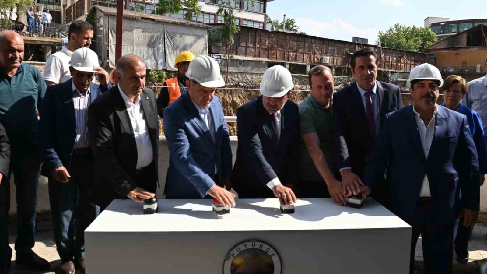 Esenler Belediyesi’nden Pütürge’ye kardeşlik eli 4 esenler belediyesinden puturgeye kardeslik eli 0 ze9W2TUA