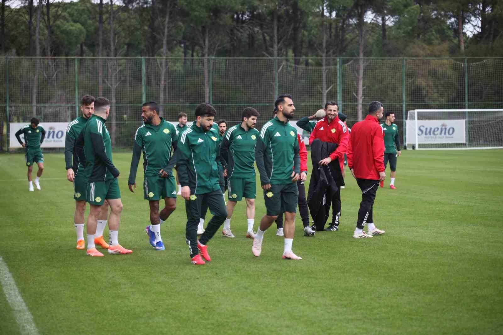 esenler erokspor antalyadaki devre arasi calismalarini tamamladi 1