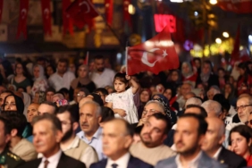 esenlerde-253-metrelik-bayrakla-15-temmuz-sehitleri-anildi-PQxFJ8P2.jpg