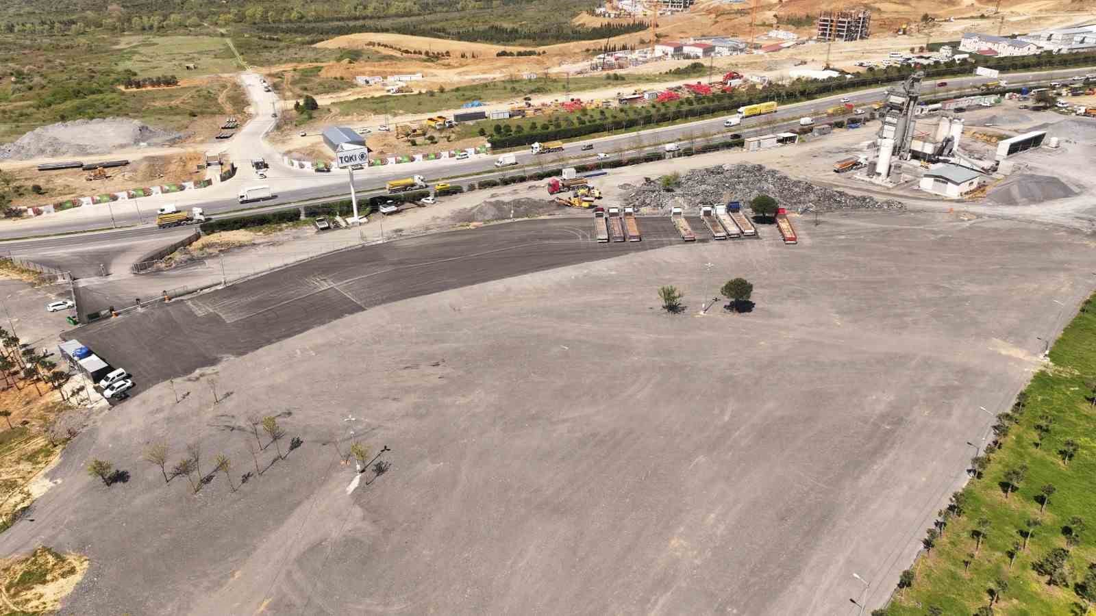 esenlerde buyuk araclara ozel otopark hizmete acildi 0 zHY3R5bA