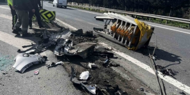 esenlerde-cip-refuje-carpti-aracta-sikisan-surucu-yaralandi-x5wtqAUB.jpg
