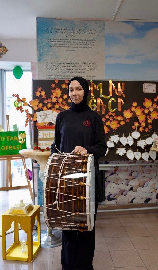 Esenler’de liselerde "Görevimiz Ramazan" projesi gençlerin toplumsal sorumluluk bilincini güçlendiriyor 9 esenlerde liselerde gorevimiz ramazan projesi genclerin toplumsal sorumluluk bilincini guclendiriyor 5 Ewpng6m4