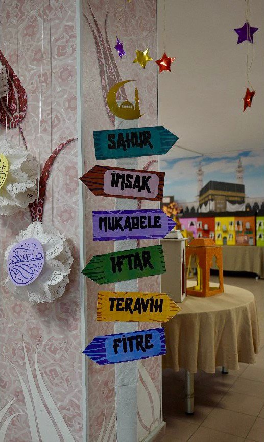 Esenler’de liselerde "Görevimiz Ramazan" projesi gençlerin toplumsal sorumluluk bilincini güçlendiriyor 10 esenlerde liselerde gorevimiz ramazan projesi genclerin toplumsal sorumluluk bilincini guclendiriyor 6