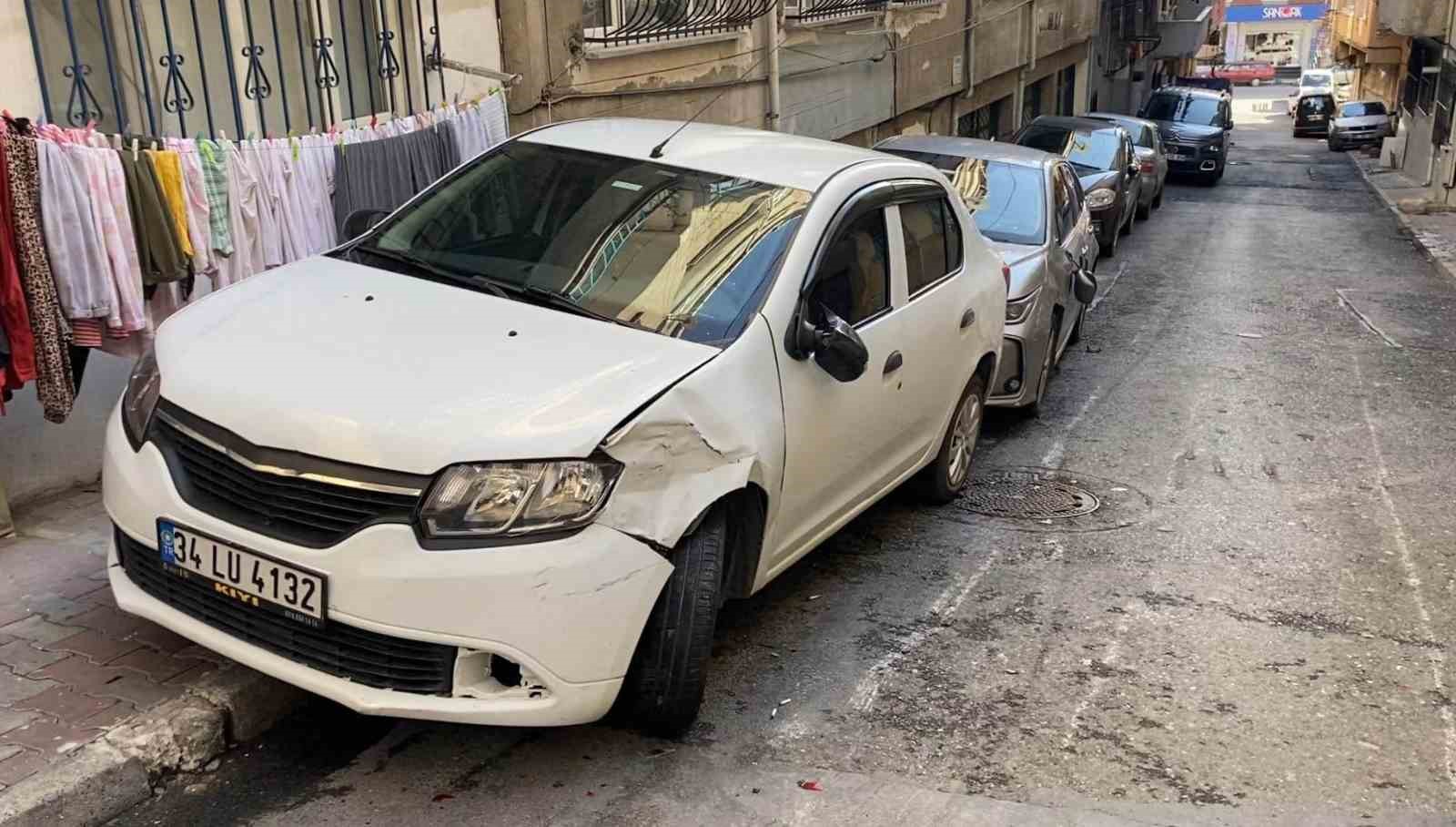 Esenler’de otomobil yüklü çekici 13 araca çarptı, 1 kişinin yaralandığı kaza kamerada 5 esenlerde otomobil yuklu cekici 13 araca carpti 1 kisinin yaralandigi kaza kamerada 1 qpze55dg