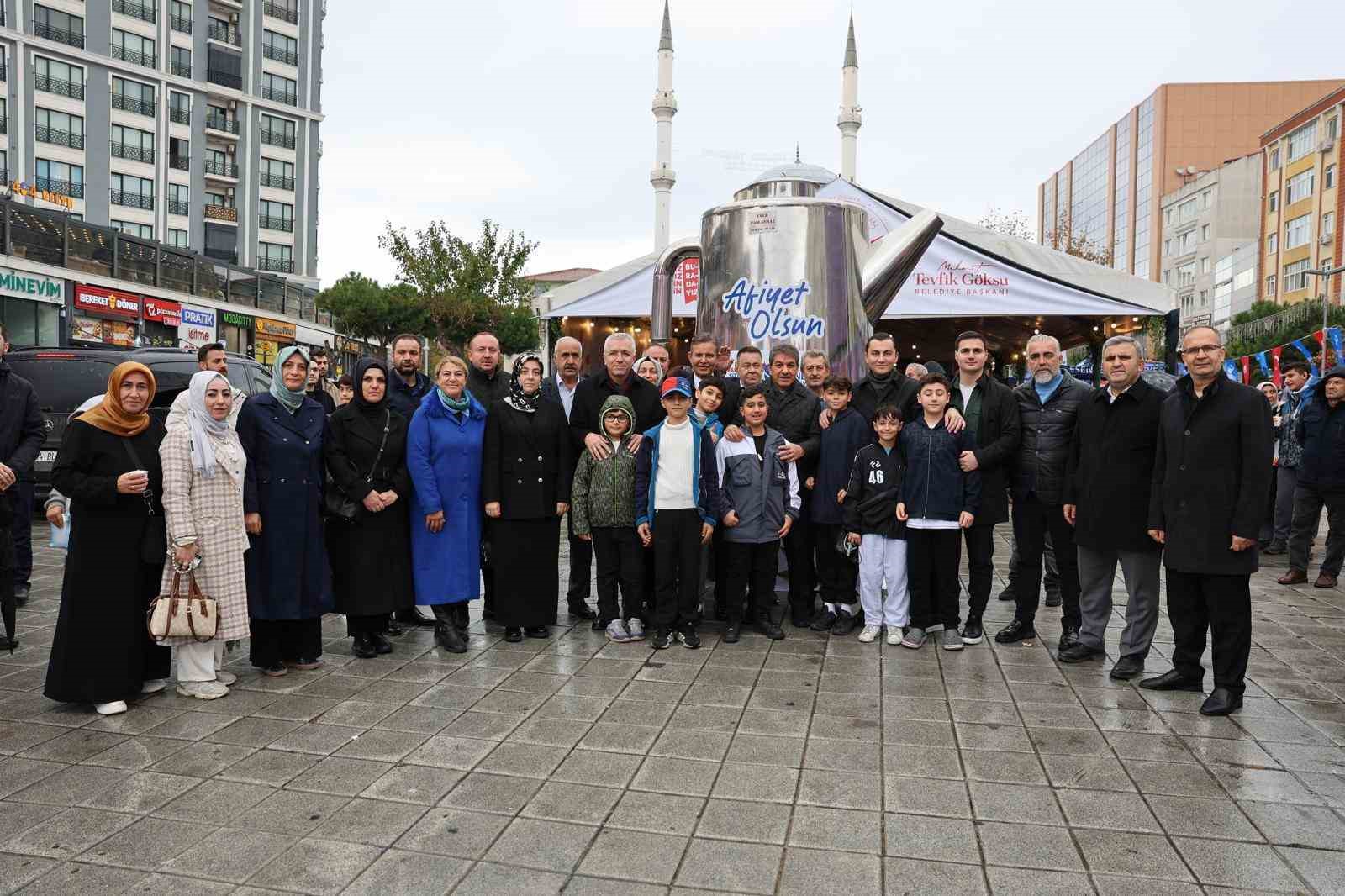 Esenler’de Uluslararası Dünya Çay Günü Coşkusu: Vatandaşlara 55 çeşit çay ikram edildi 8 esenlerde uluslararasi dunya cay gunu coskusu vatandaslara 55 cesit cay ikram edildi 4 Fmtg5p5c