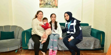 esenyurt-belediye-baskan-vekili-can-aksoy-11-yasindaki-nazliya-paten-surprizi-7tI4MWi4.jpg