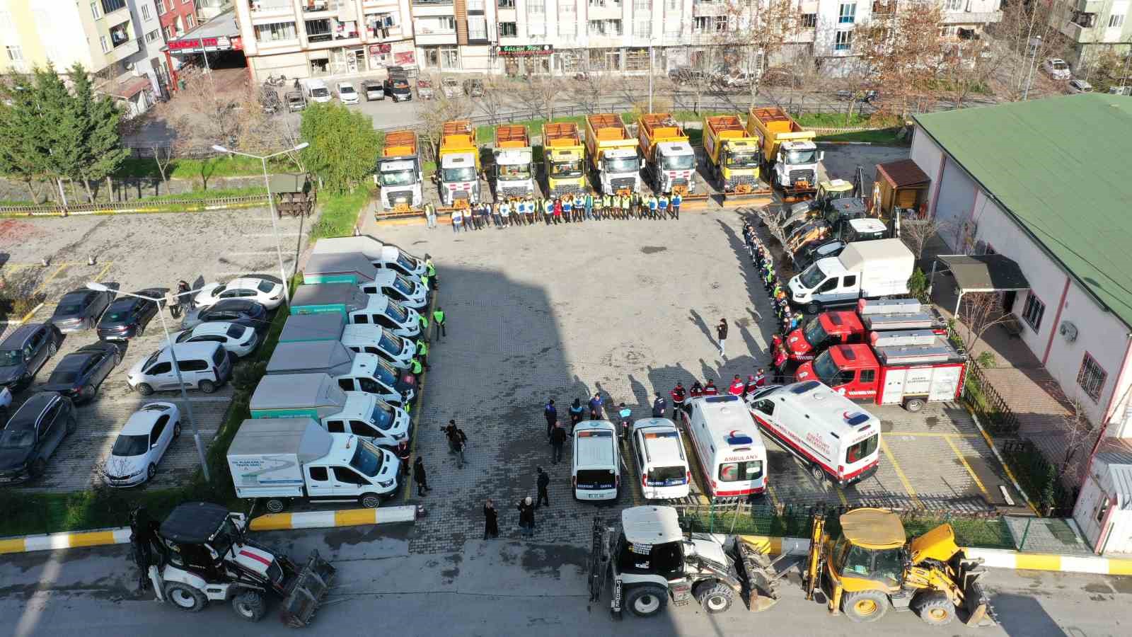 Esenyurt Belediyesi karla mücadeleye hazır 4 esenyurt belediyesi karla mucadeleye hazir 0 1f3eYEUt