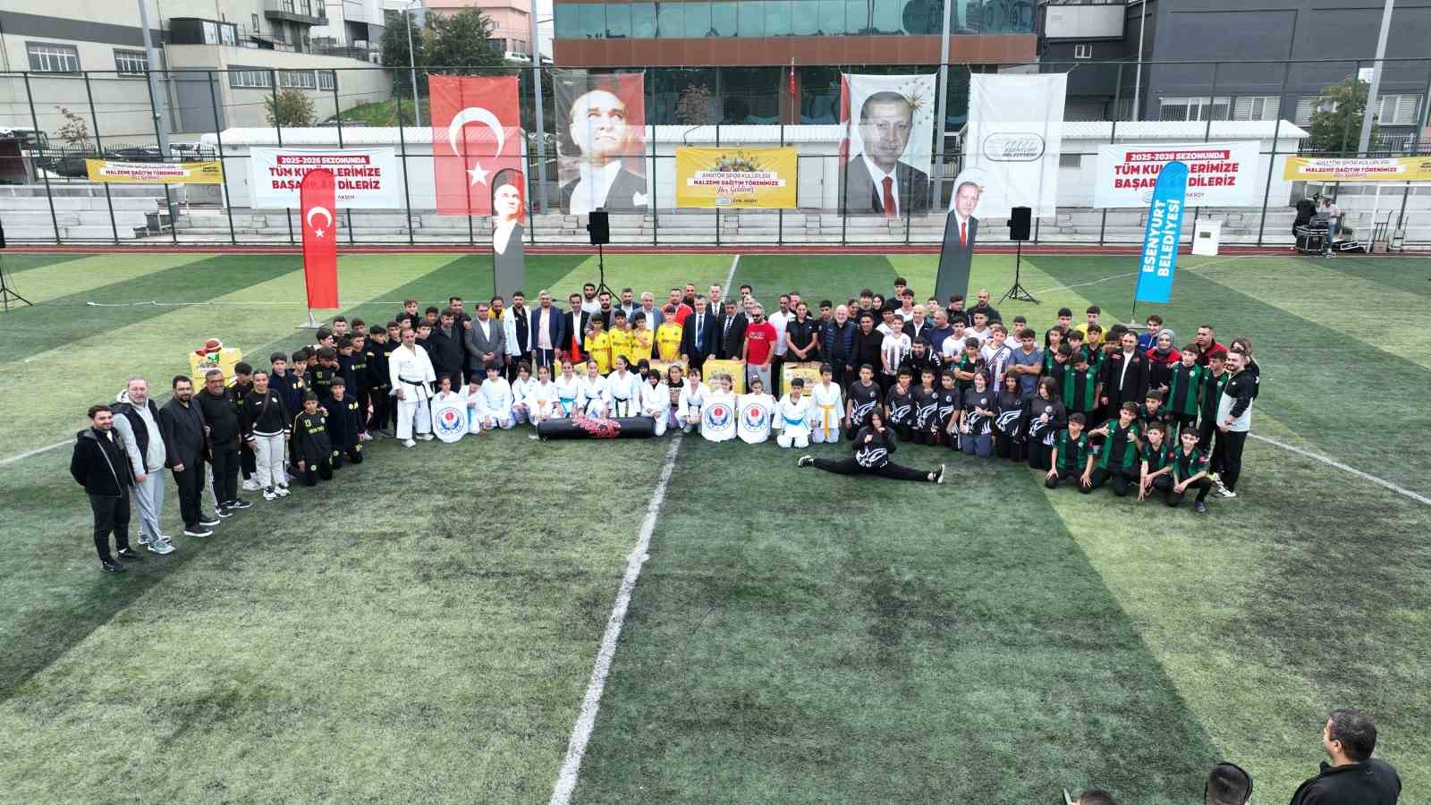 Esenyurt Belediyesi’nden amatör spor kulüplerine malzeme desteği 4 esenyurt belediyesinden amator spor kuluplerine malzeme destegi 0 vdgJsmqP