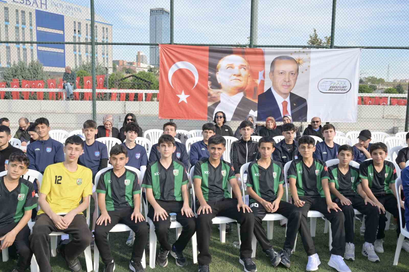 Esenyurt Belediyesi’nden amatör spor kulüplerine malzeme desteği 5 esenyurt belediyesinden amator spor kuluplerine malzeme destegi 1 QfNVgaOn