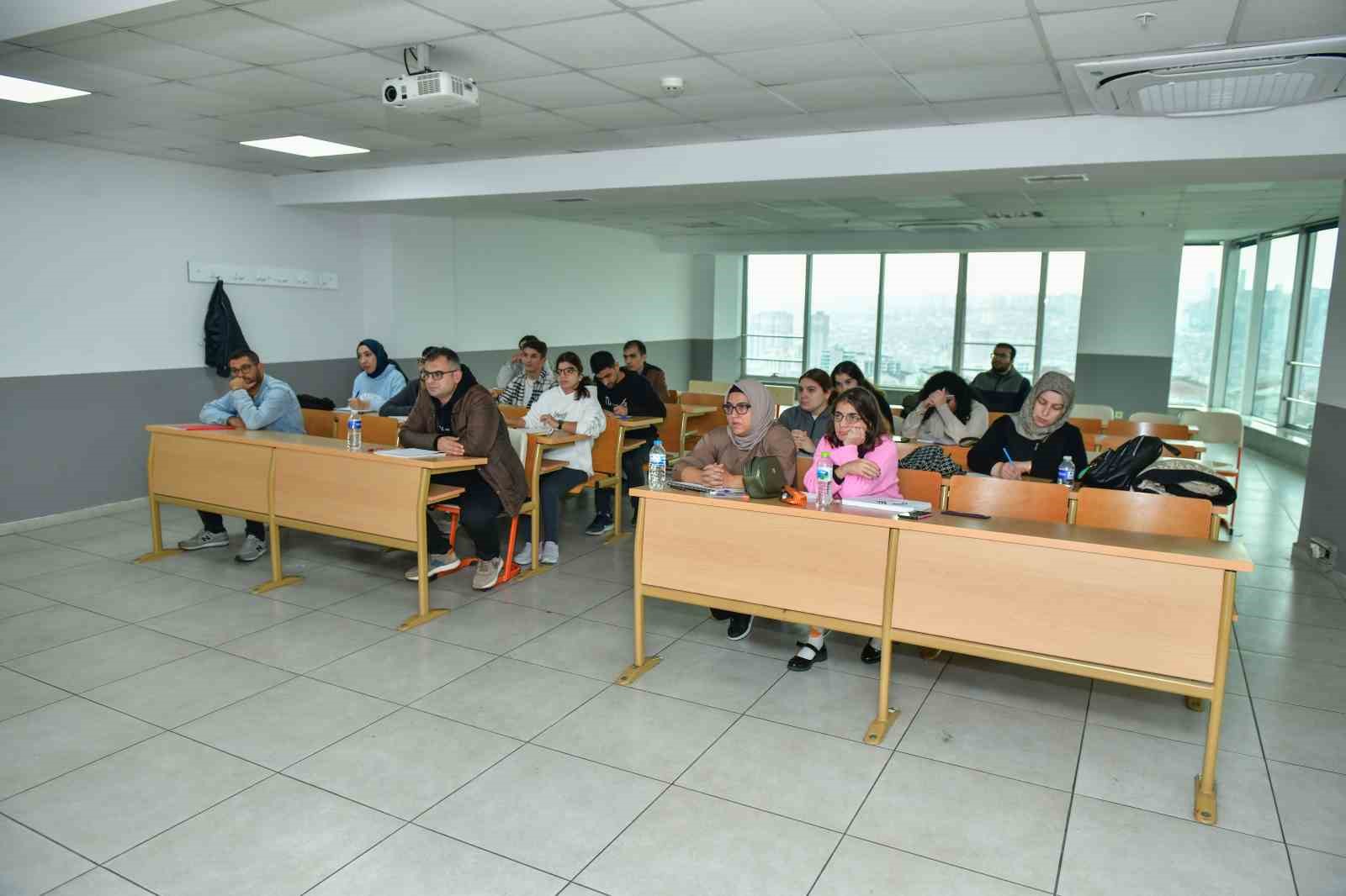 esenyurt belediyesinden engelli bireyler icin ucretsiz e kpss egitimi 4 OdfJh8Rm
