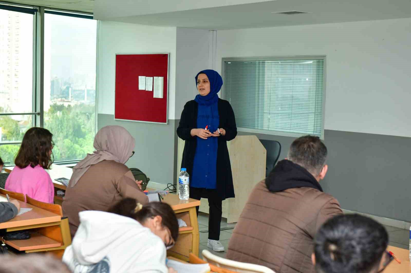 esenyurt belediyesinden engelli bireyler icin ucretsiz e kpss egitimi 8 1RYcTDk2