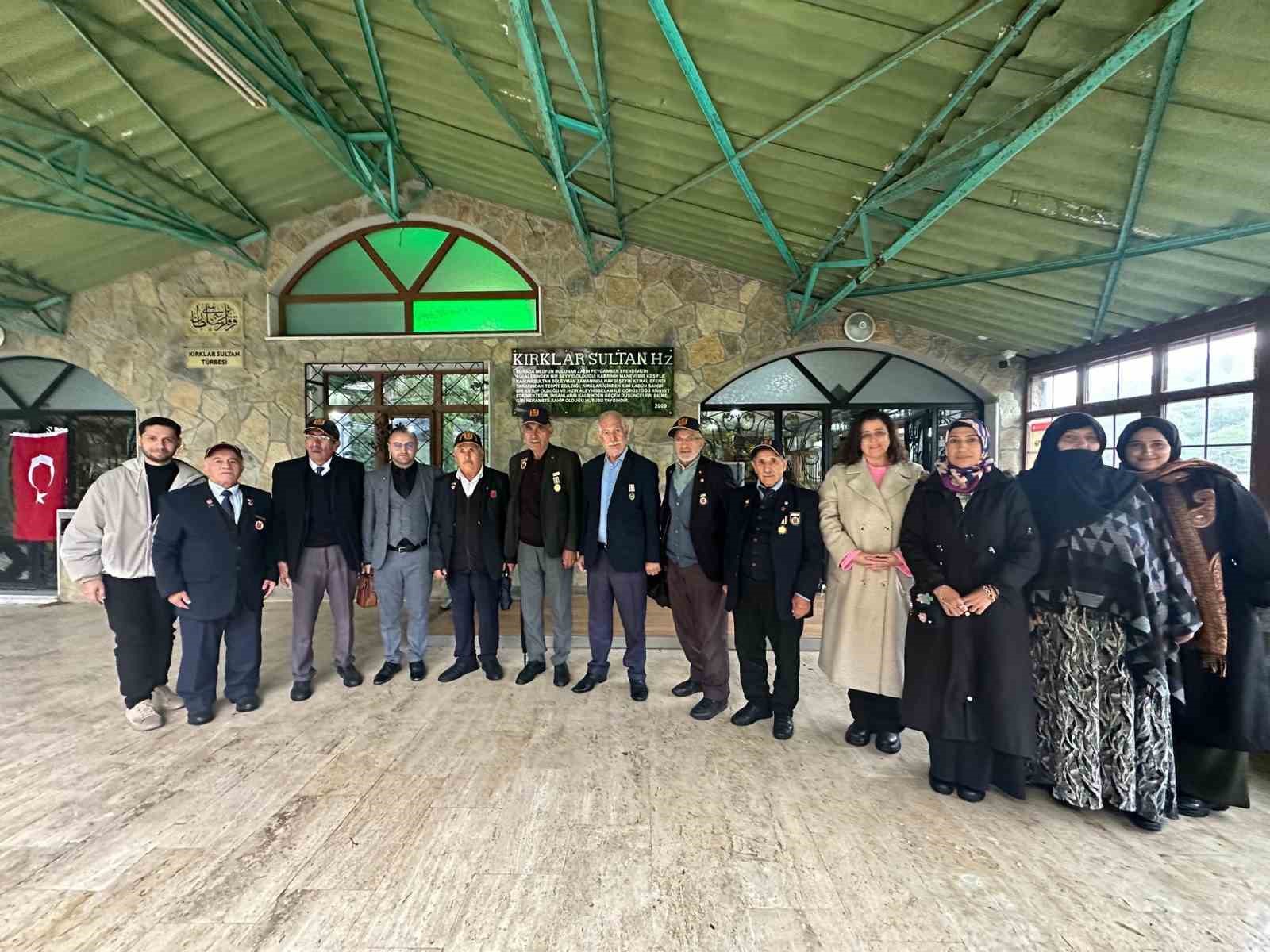 esenyurt belediyesinden gaziler ve sehit ailelerine anlamli gezi 3 w2dqnjV8