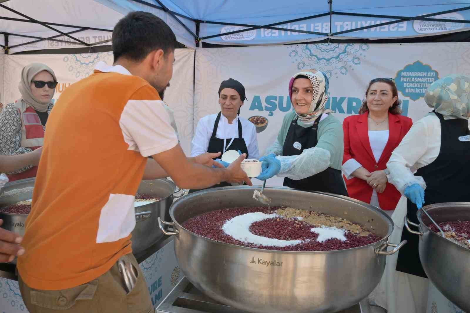 esenyurt belediyesinden muharrem ayinda 18 bin kisiye asure ikrami 5 YHtpY3TE