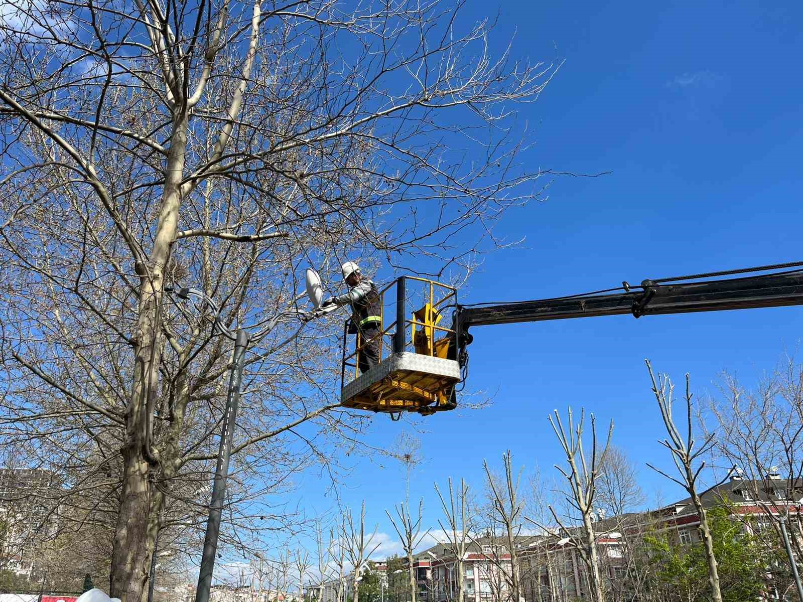 esenyurt belediyesinden yesil alanlara bahar dokunusu 0
