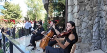 esenyurt-sanat-merkezi-usta-sanatci-devrim-erbil-sergisiyle-sanatseverlere-kapilarini-acti-QPfy3eQH.jpg