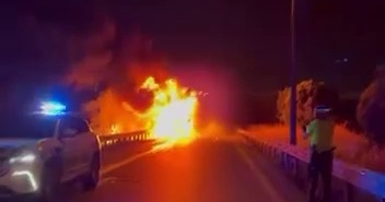 esenyurt-temde-tir-alevlere-teslim-oldu-K55nyGIm.jpg