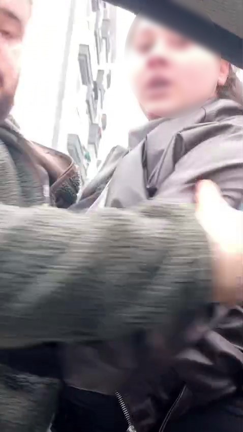 Esenyurt’a yol verme kavgasında kadınlar birbirine girdi 5 esenyurta yol verme kavgasinda kadinlar birbirine girdi 1 I8KYZQCa