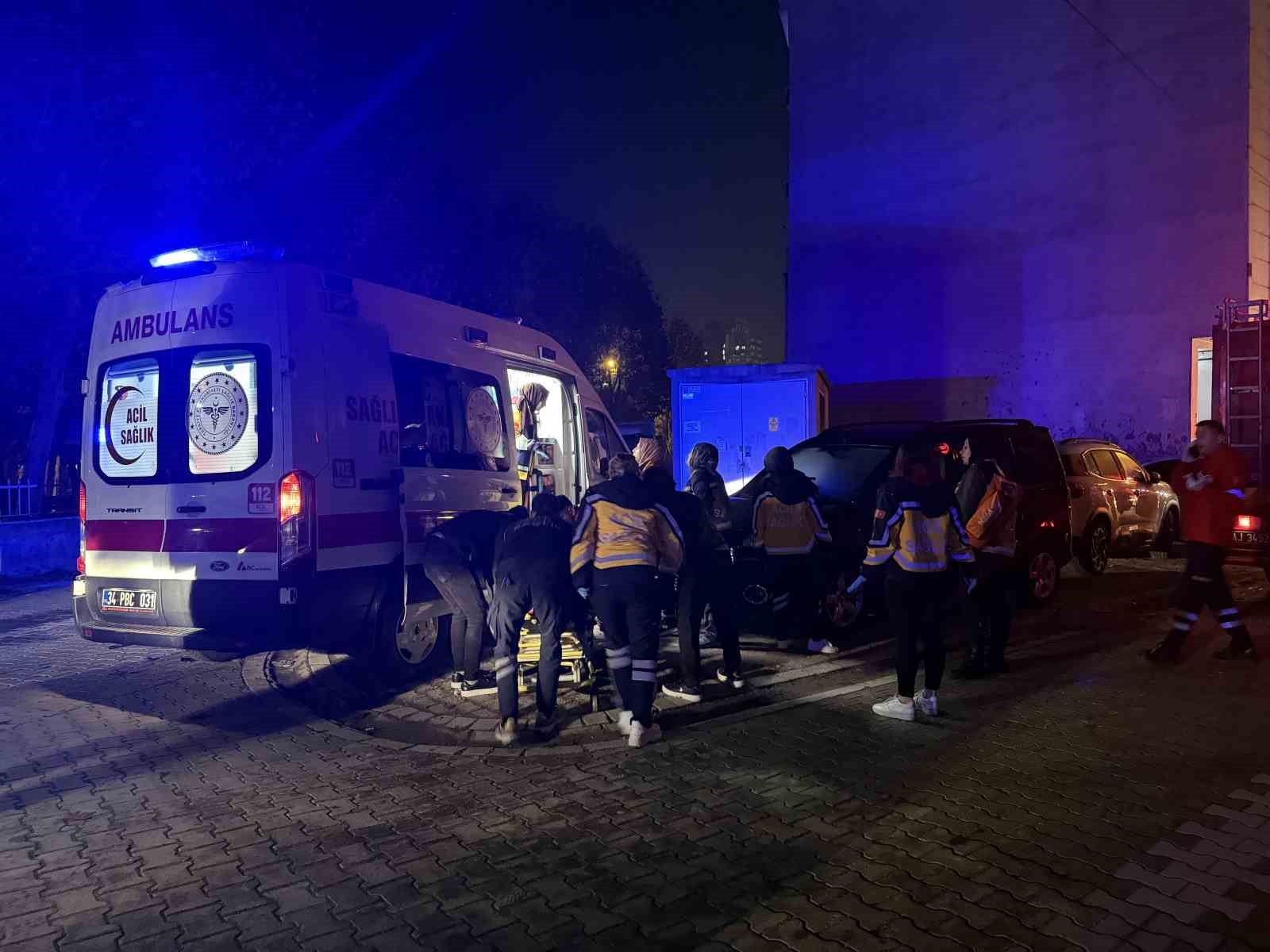 Esenyurt’ta 5 katlı binada yangın paniği: Bina tahliye edildi 6 esenyurtta 5 katli binada yangin panigi bina tahliye edildi 2 hkrW8Hw7