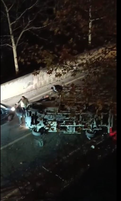 Esenyurt’ta alkollü sürücü makas atıp kaza yaptı; o anlar kamerada 5 esenyurtta alkollu surucu makas atip kaza yapti o anlar kamerada 1 KJJlzdnH