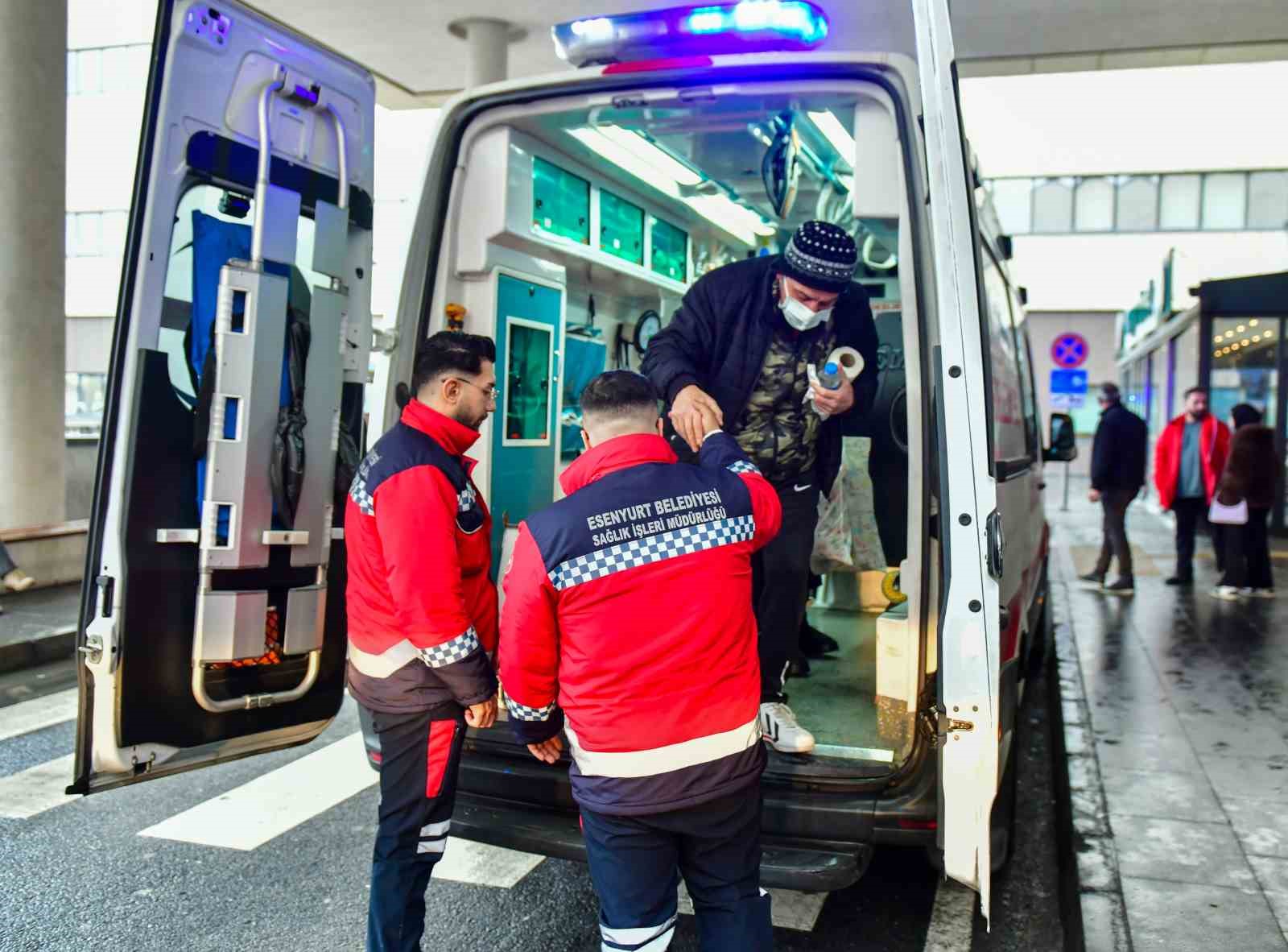 Esenyurt’ta ambulansla hasta nakil hizmeti aralıksız sürüyor 5 esenyurtta ambulansla hasta nakil hizmeti araliksiz suruyor 1 gBCbzfDD