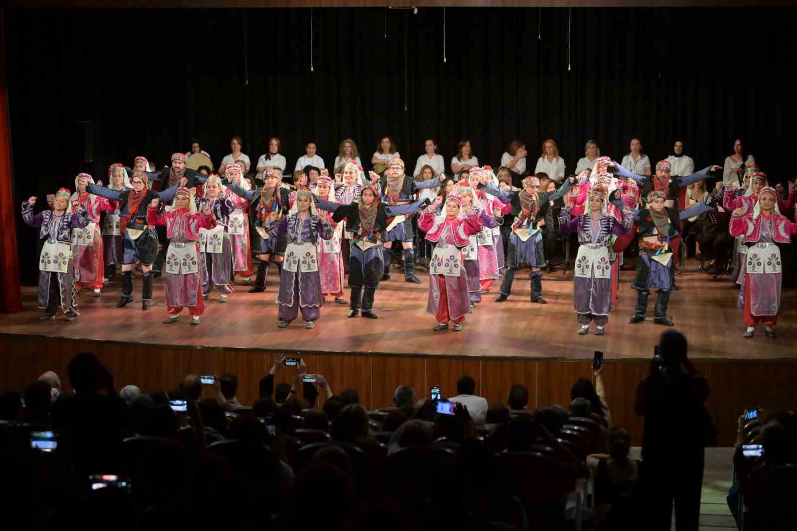 esenyurtta anadolunun kultur motifleri gecesi yogun ilgi gordu 3 h7hBTBna