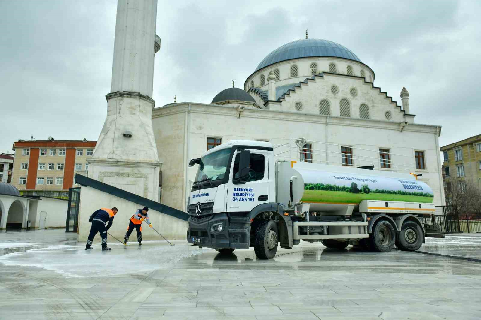 esenyurtta camiler ramazana hazir camiler dip kose temizleniyor 2 pizzdG9t