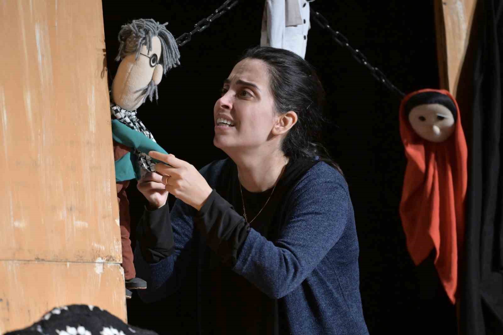 esenyurtta filistin hakkinda konusmaliyiz kapali gise oynadi 7 7N66eAO2