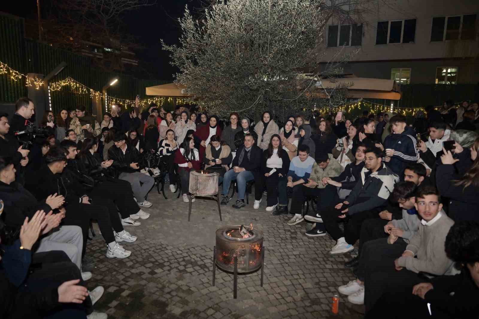 esenyurtta genclerle iftar bulusmasi 4 uX5yCyCN