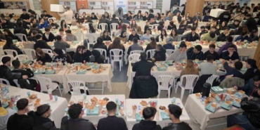 esenyurtta-genclerle-iftar-bulusmasi-suswXLXJ.jpg