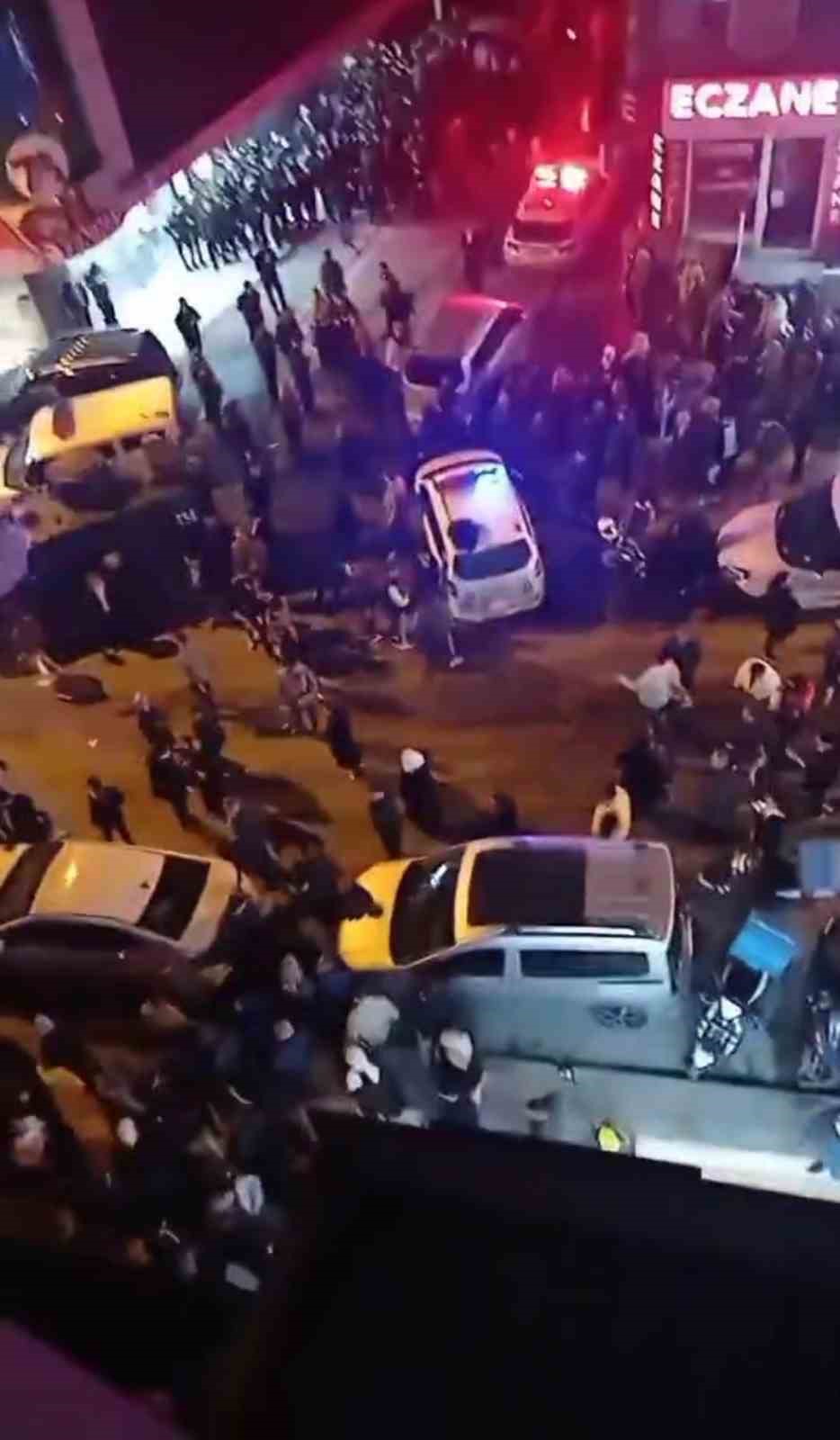 Esenyurt’ta hamile kadın doğum esnasında hayatını kaybetti, yakınları hastaneyi bastı 9 esenyurtta hamile kadin dogum esnasinda hayatini kaybetti yakinlari hastaneyi basti 5 UJRaUu33
