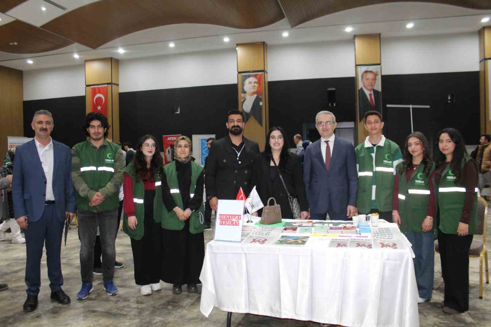 Esenyurt’ta İstihdam Seferberliği: firmalar ve vatandaşlar aynı çatıda 4 esenyurtta istihdam seferberligi firmalar ve vatandaslar ayni catida 0 imQ521ga