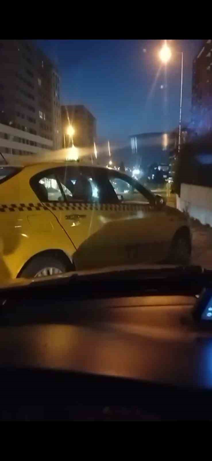 esenyurtta kacak mesken tutan taksiciler baska bir taksiciye boyle saldirdi 0 GFRkCshG