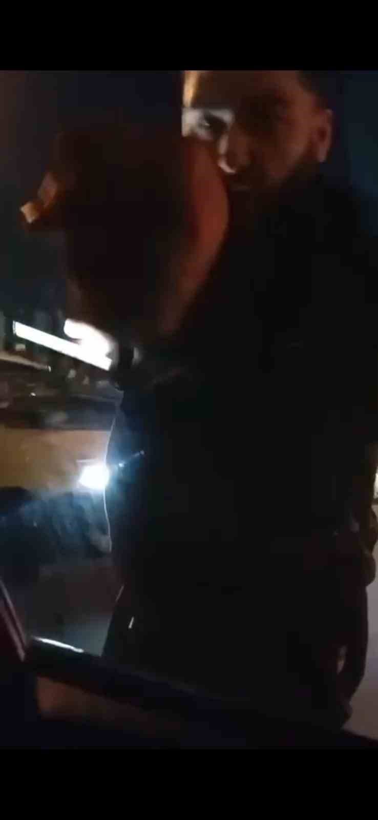 esenyurtta kacak mesken tutan taksiciler baska bir taksiciye boyle saldirdi 1 WzGkbMzG