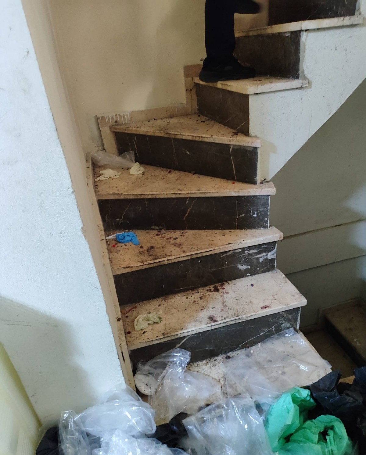 esenyurtta kacak sekerleme atolyesine baskin 9 ton 400 kilo urun imha edildi 4 Xf3zifOQ