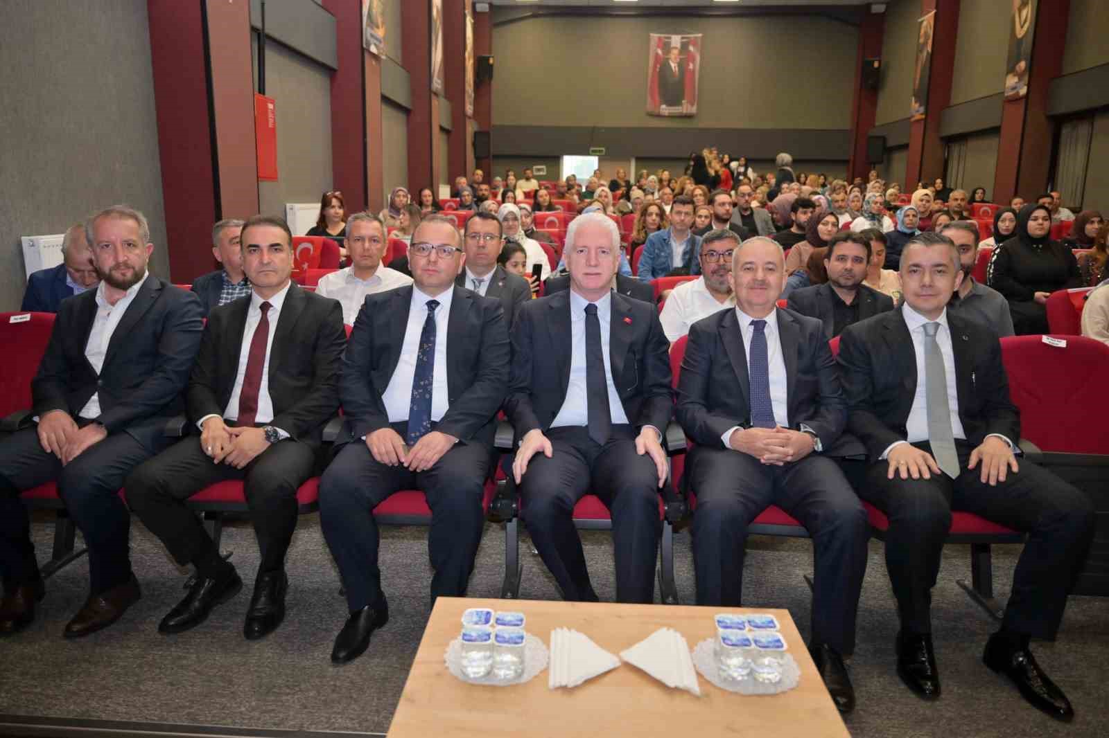 esenyurtta kagit kalem oyunlari turnuvasi finali duzenlendi 1