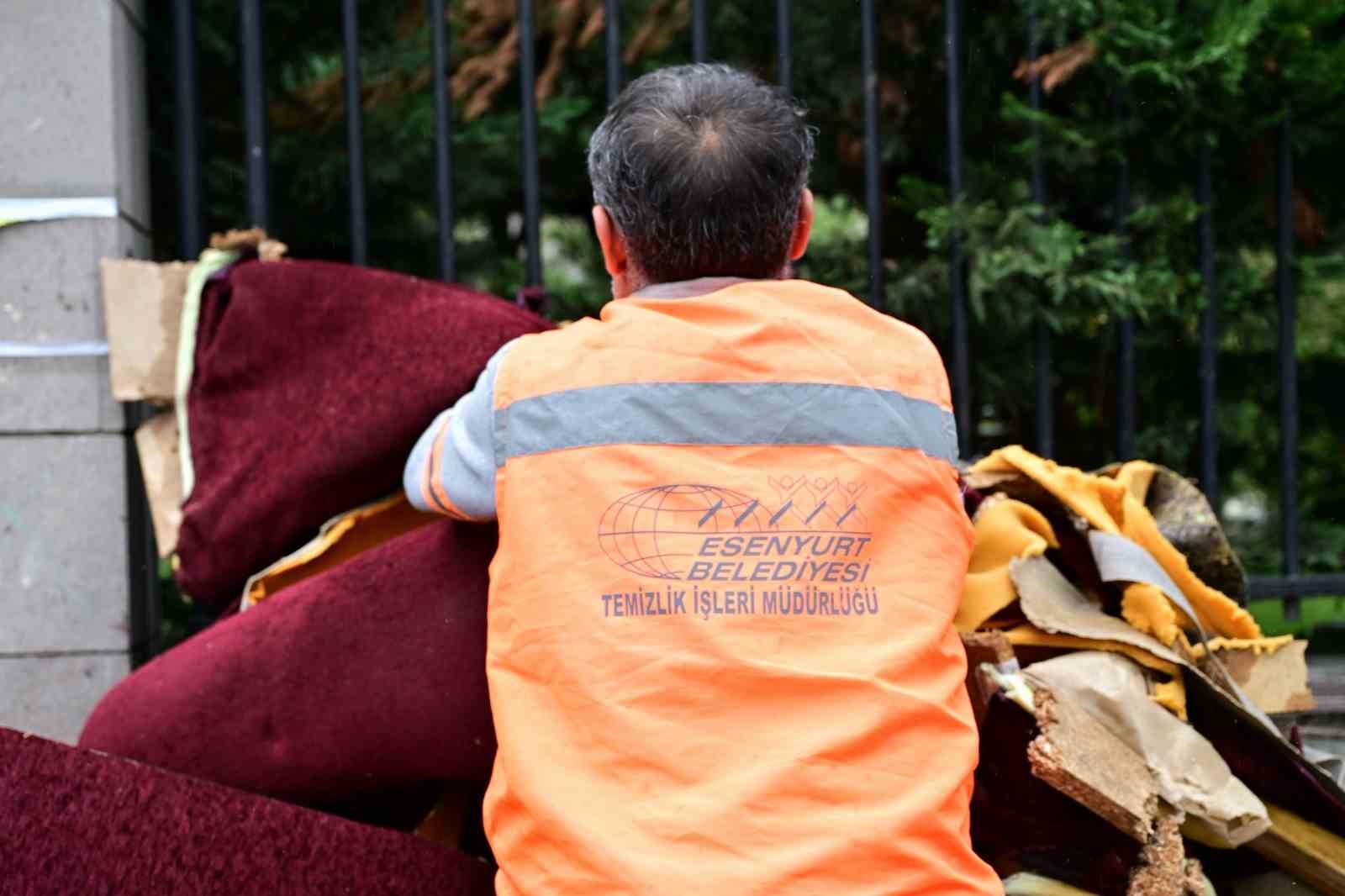 esenyurtta kullanilmis ev esyalari dogaya zarar vermeden bertaraf ediliyor 2 G86GJdq3