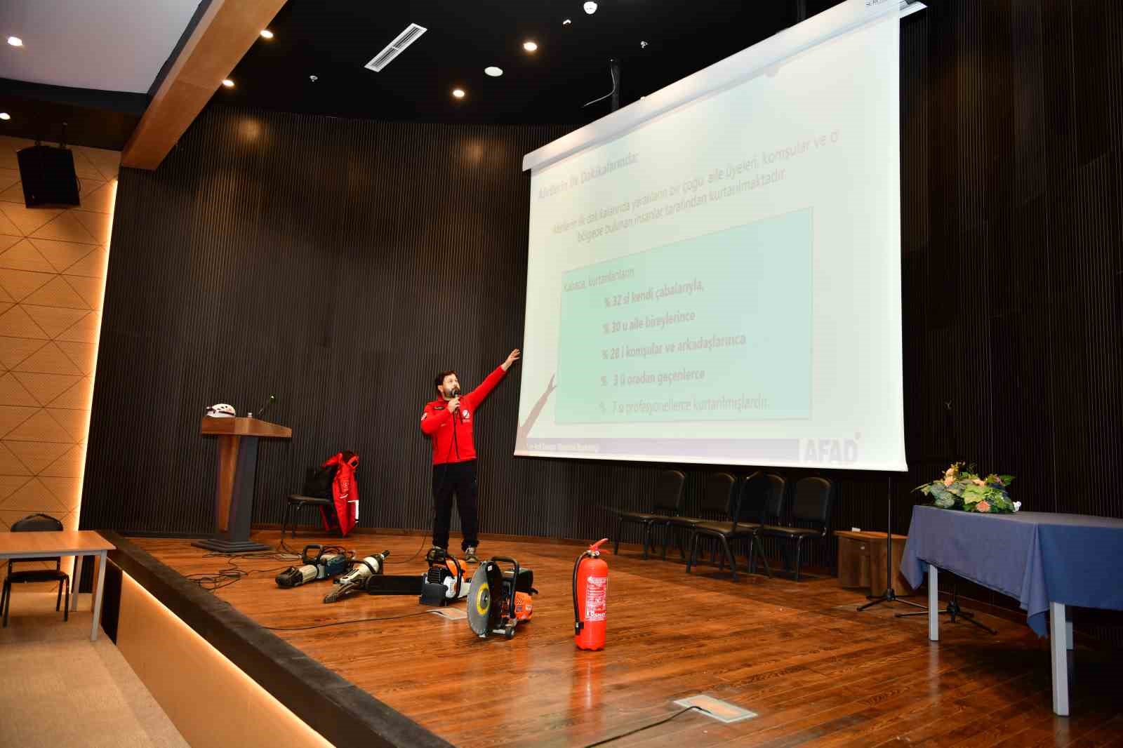 esenyurtta liselilere arama kurtarma egitimi 2 cRX65Ks7