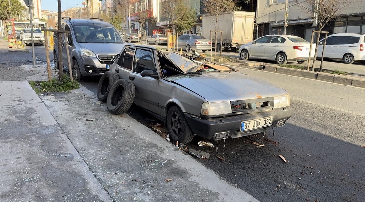 esenyurtta mahalleli firtinayi anlatti toz duman icerisinde kaldik 1 R7pQgRE1