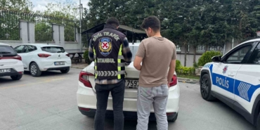 esenyurtta-makas-atan-surucuye-96-bin-tl-ceza-ehliyetine-ve-araca-el-konuldu-OGVz2aav.jpg