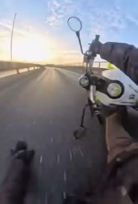 esenyurtta motosiklet kazasi kamerada 0
