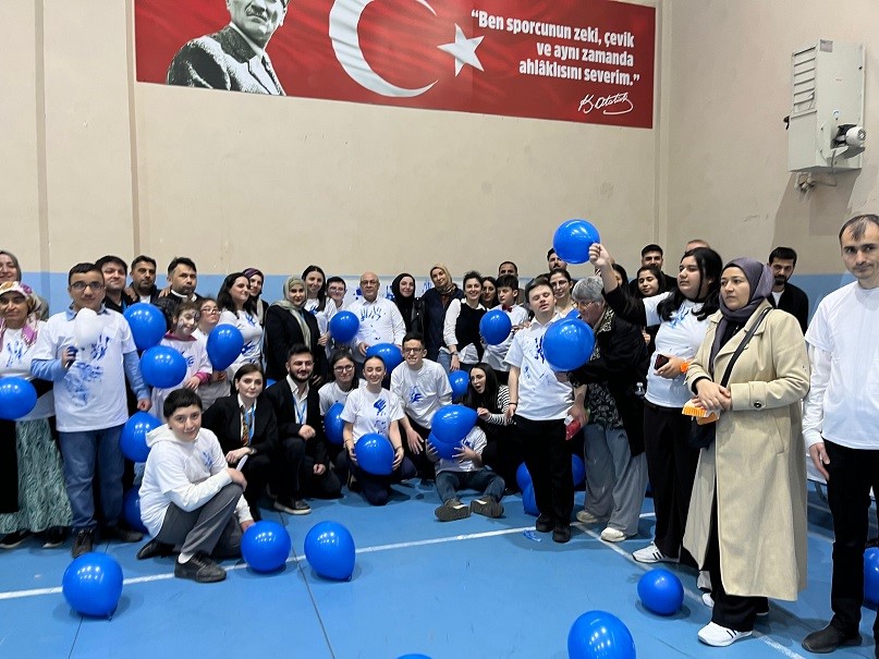 esenyurtta otizm farkindalik gununde anlamli etkinlik 4 iDS9avCJ