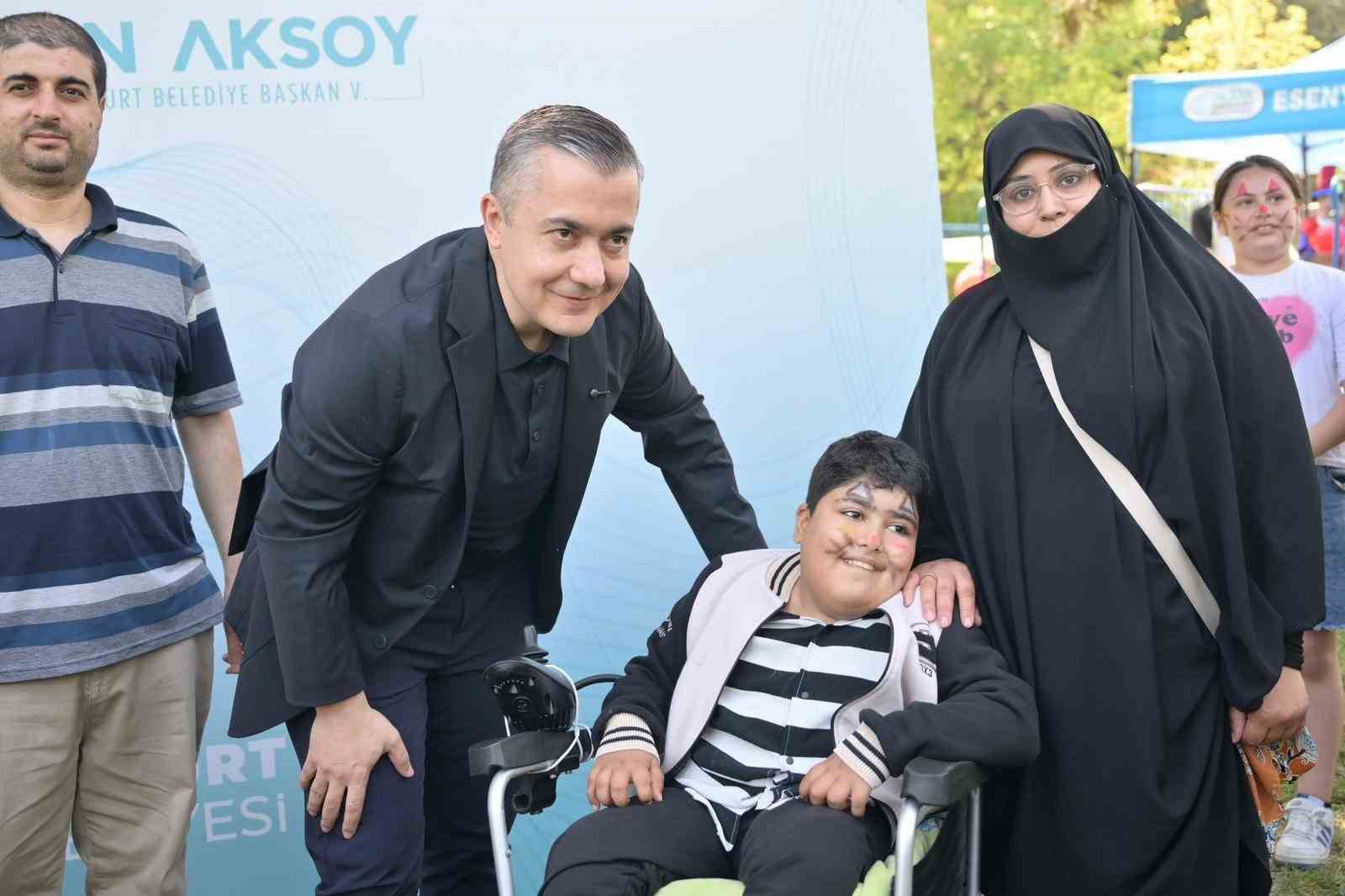 esenyurtta ozel bireyler ve ailelerine moral piknigi 4