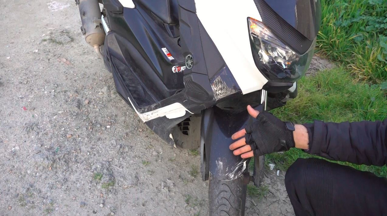 esenyurtta serit ihlali yapan surucuyu uyaran motorkurye darp edildi 0 rRChCMtd