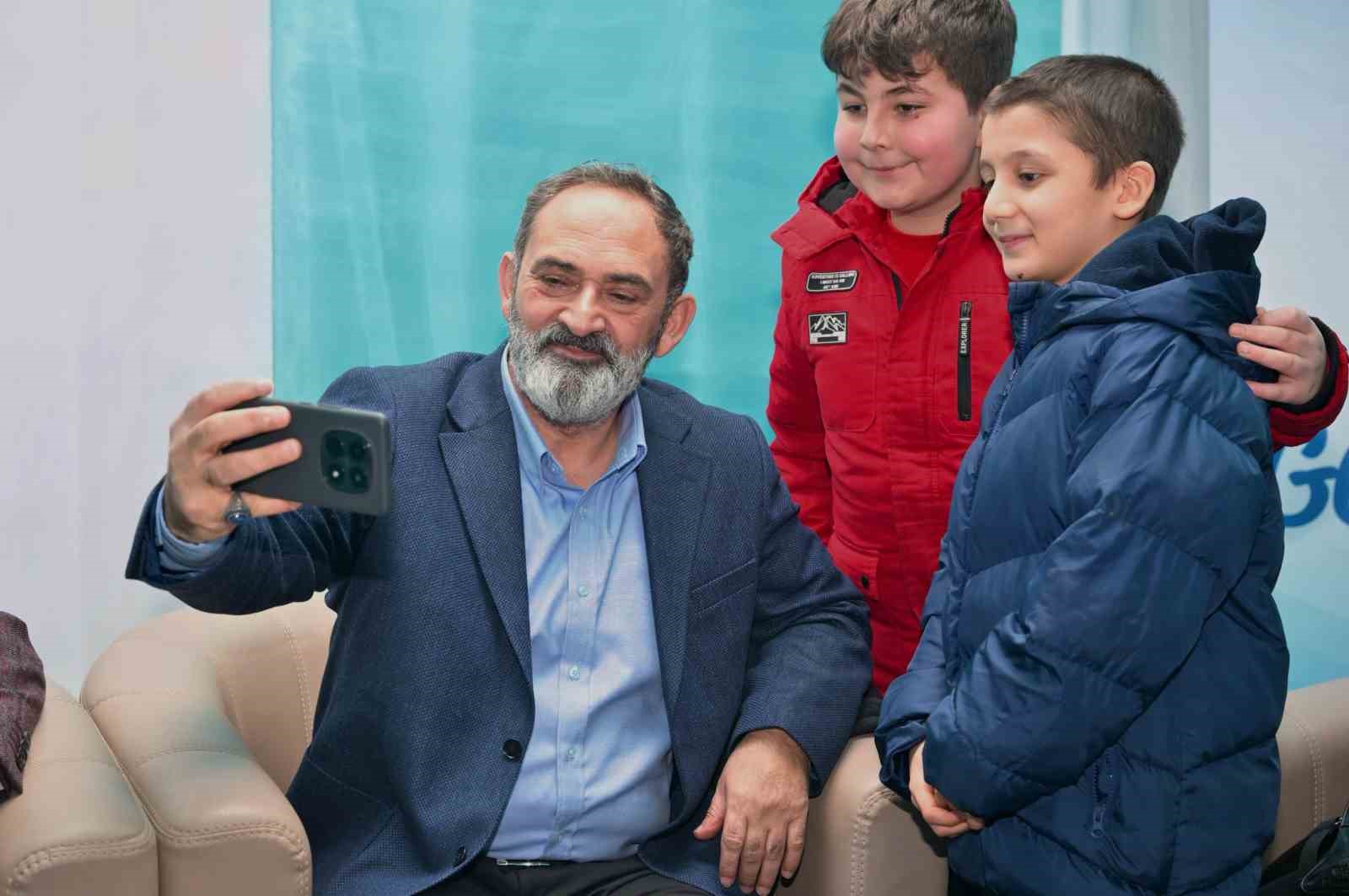 esenyurtta siir ve muhabbet dolu ramazan aksami 2 pt772vXO