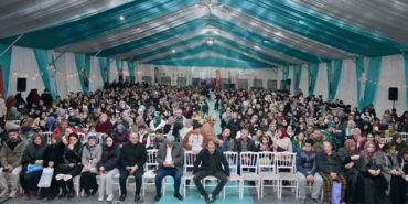 esenyurtta-siir-ve-muhabbet-dolu-ramazan-aksami-ATmuccCN.jpg