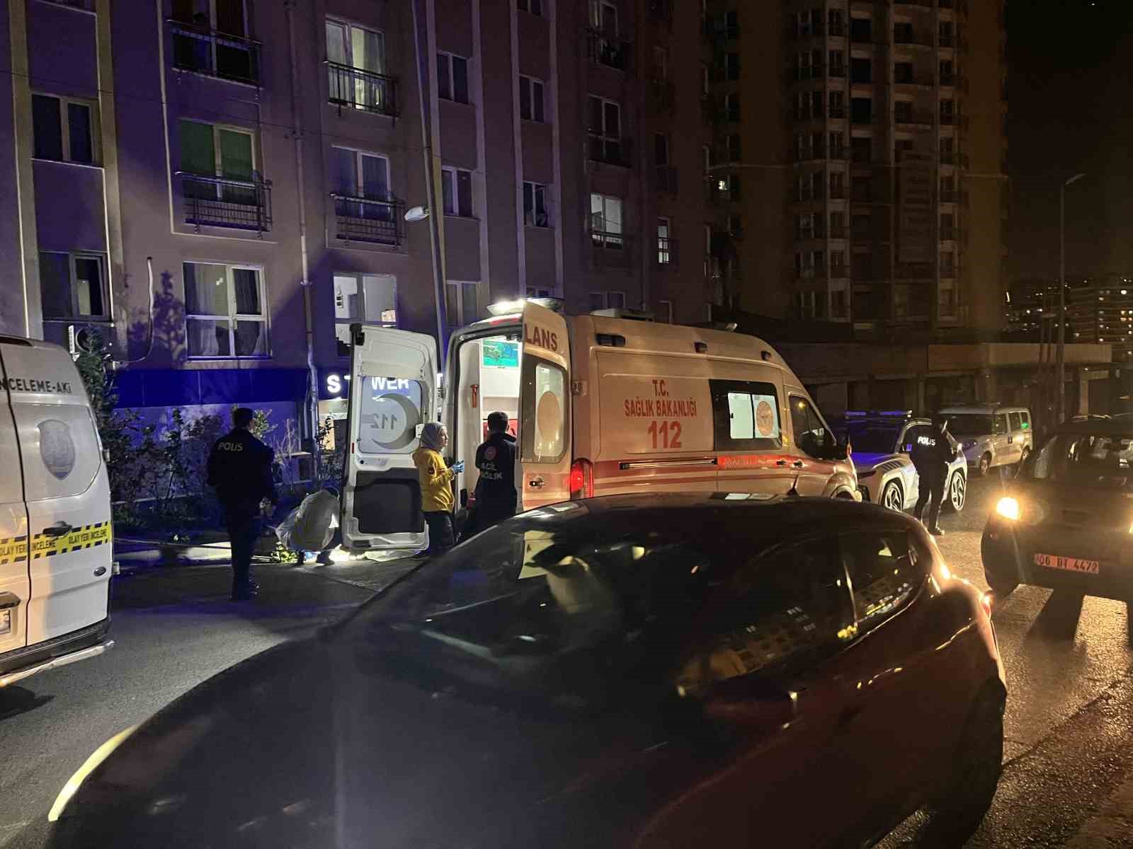 Esenyurt’ta siteden düşen yabancı uyruklu kadın hayatını kaybetti 6 esenyurtta siteden dusen yabanci uyruklu kadin hayatini kaybetti 2 kiUk2V5v