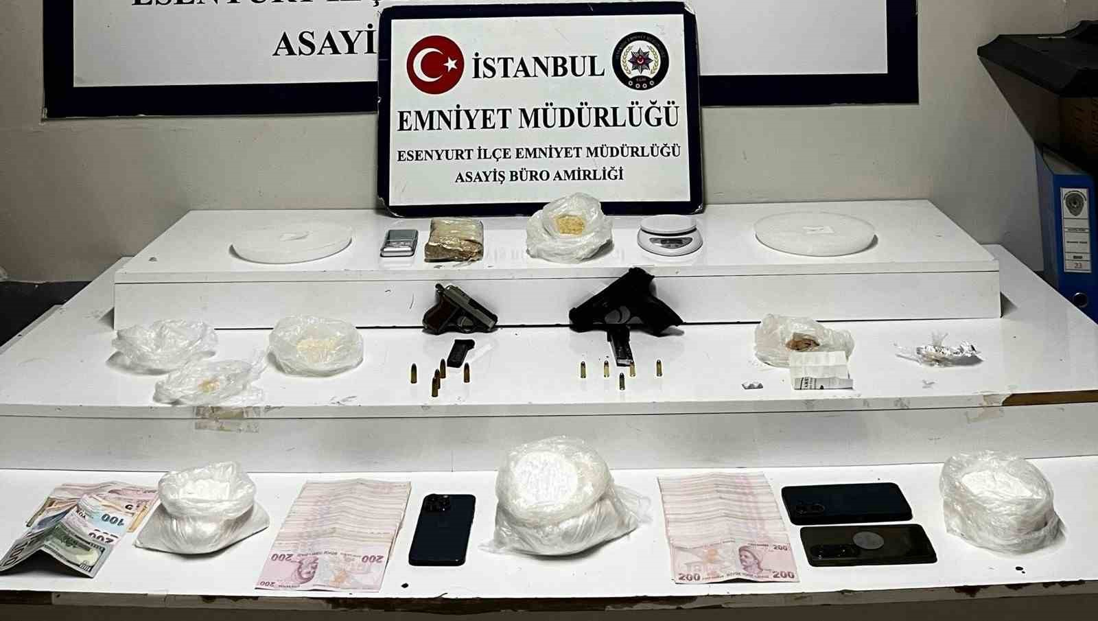 esenyurtta uyusturucu operasyonu 0 4Ft8bjcp